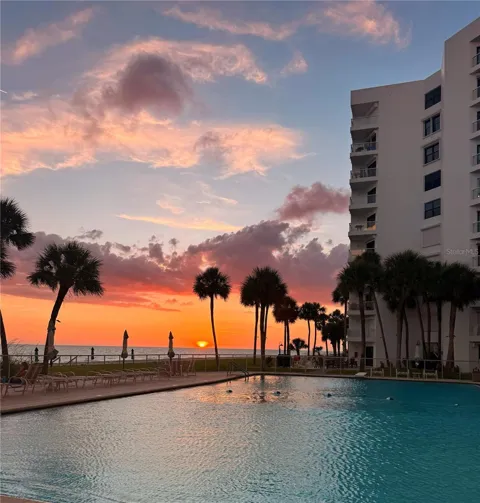 1050 LONGBOAT CLUB ROAD #901
