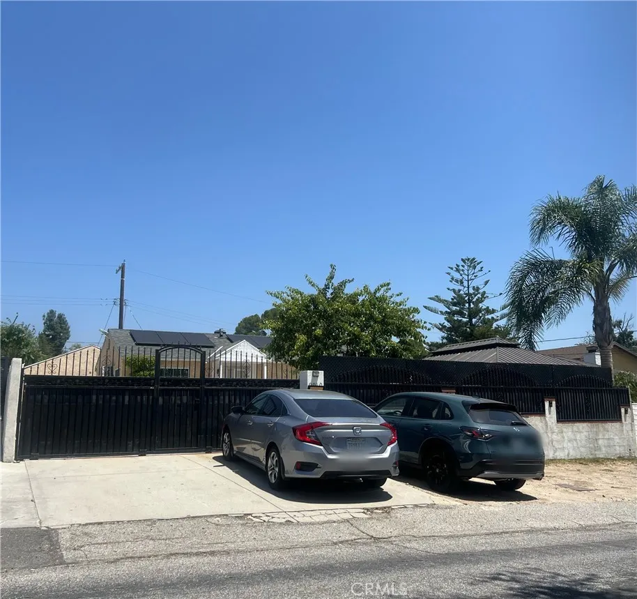 9940 Haines Canyon Avenue Tujunga, CA 91042