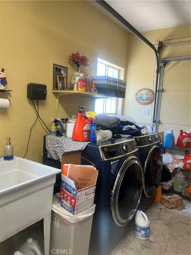 9940 Haines Canyon Avenue Tujunga, CA 91042