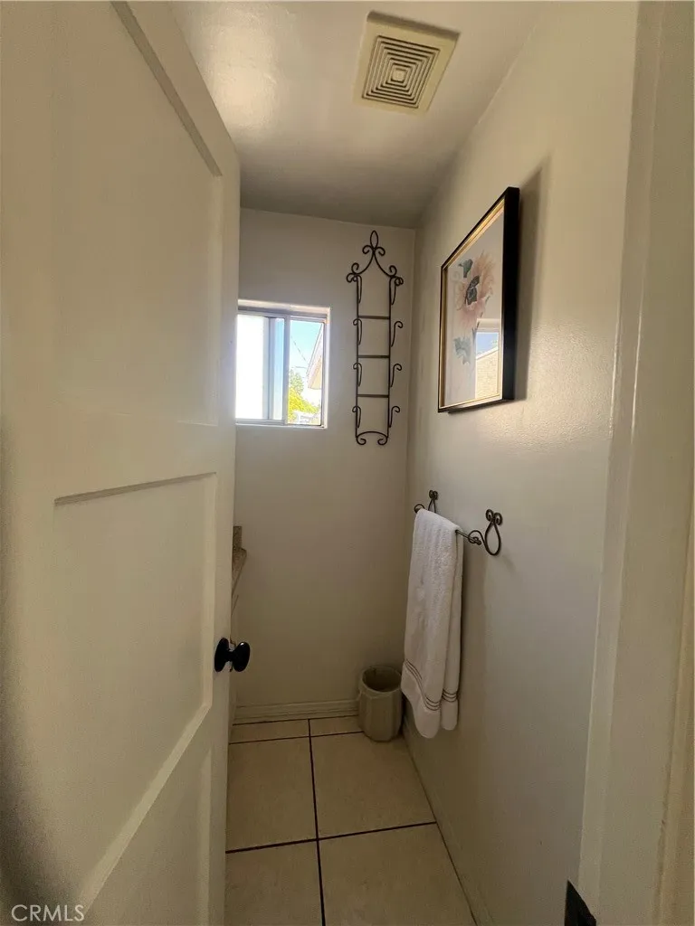 9940 Haines Canyon Avenue Tujunga, CA 91042