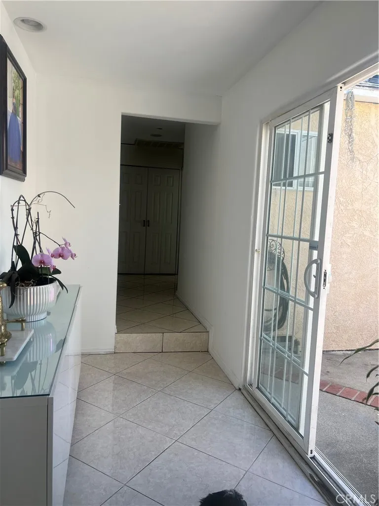 9940 Haines Canyon Avenue Tujunga, CA 91042
