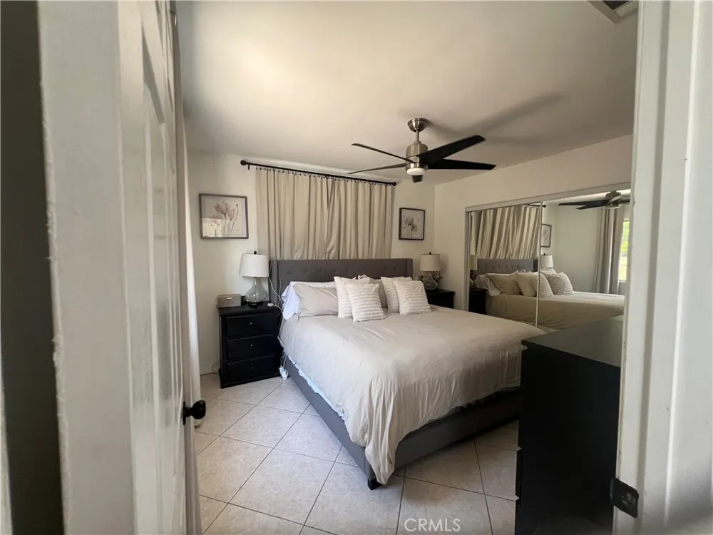 9940 Haines Canyon Avenue Tujunga, CA 91042
