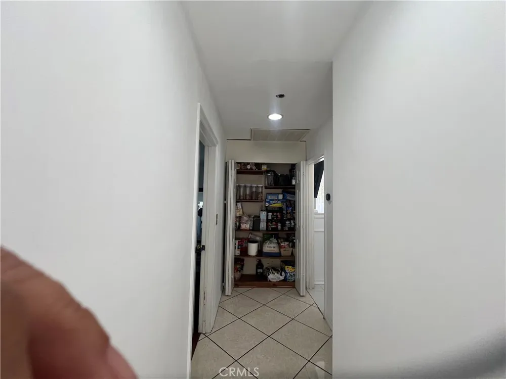 9940 Haines Canyon Avenue Tujunga, CA 91042
