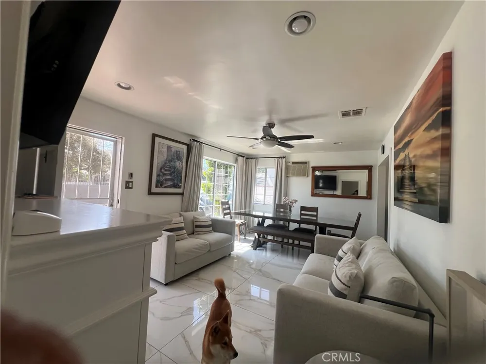 9940 Haines Canyon Avenue Tujunga, CA 91042