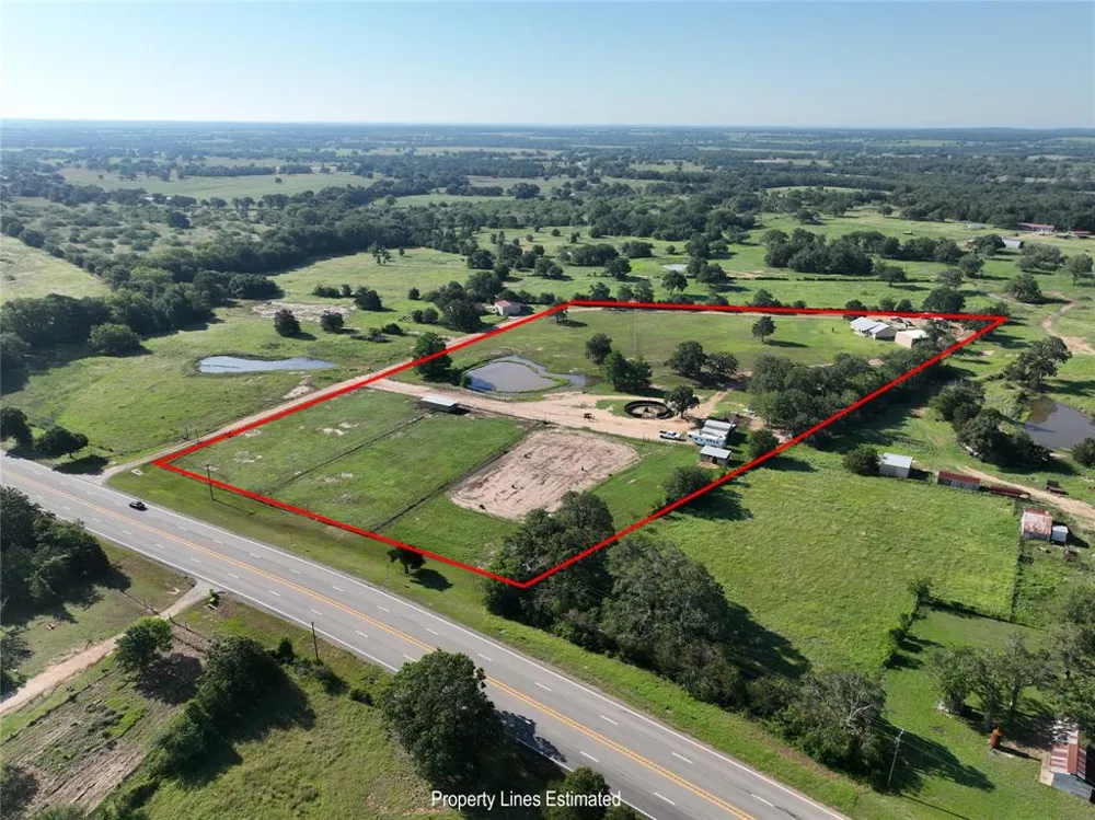 4057 W HIGHWAY 21 Paige, TX 78659