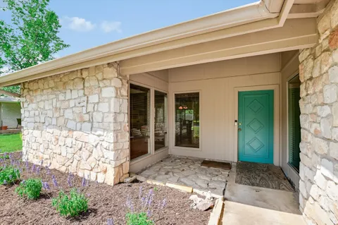 4806 Canyonbend Circle