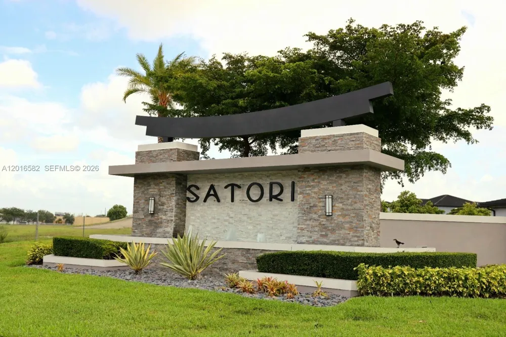 16012 NW 91st Ct Miami Lakes, FL 33018