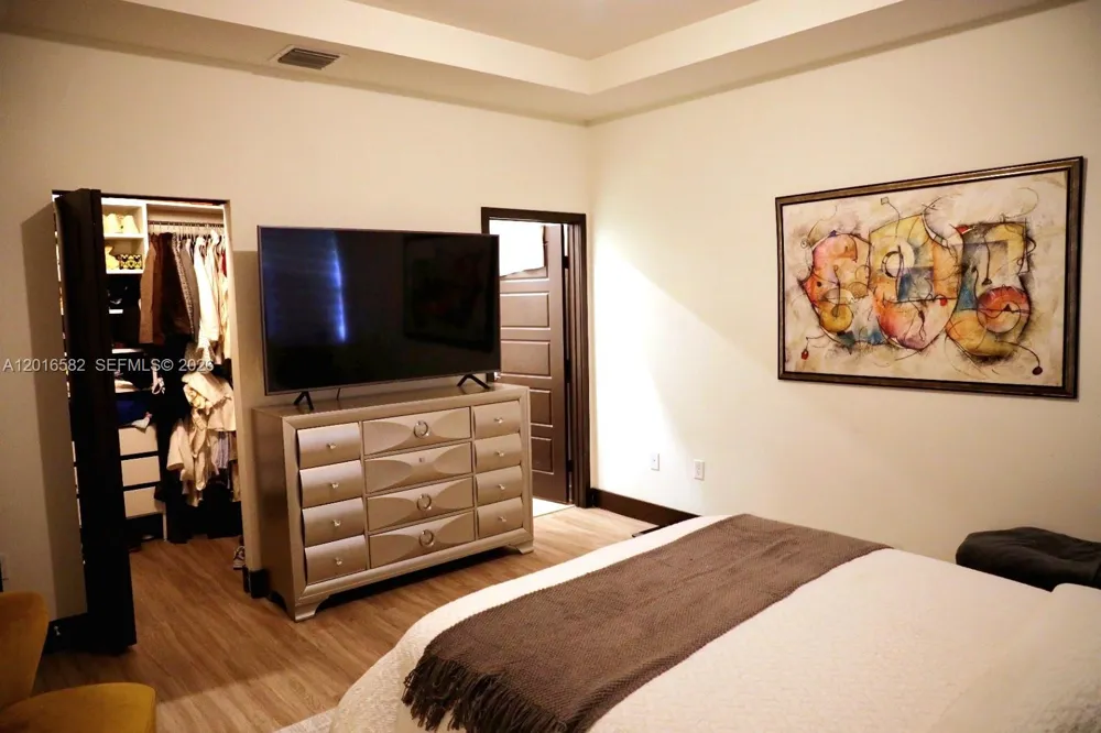 16012 NW 91st Ct Miami Lakes, FL 33018