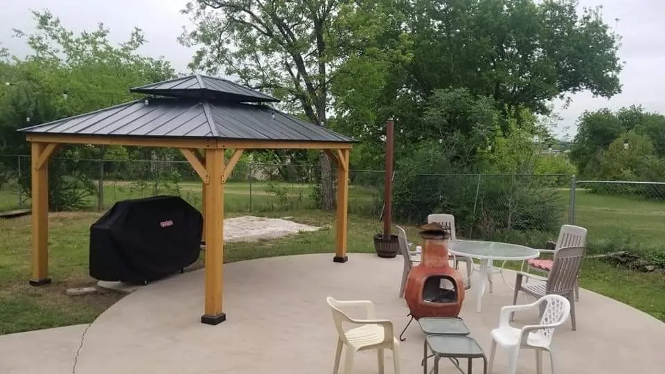 6113 Broadway Avenue Haltom City, TX 76117
