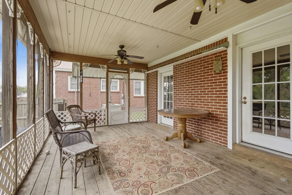 518 Jefferson Ave E Carthage, TN 37030