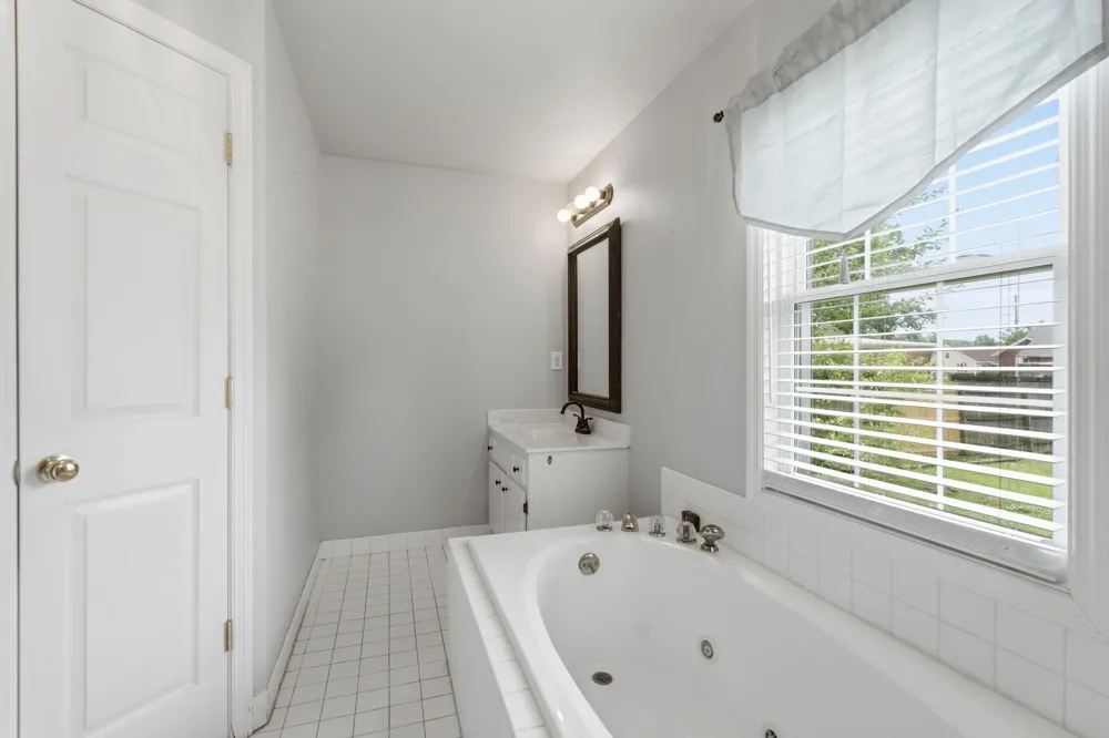 518 Jefferson Ave E Carthage, TN 37030