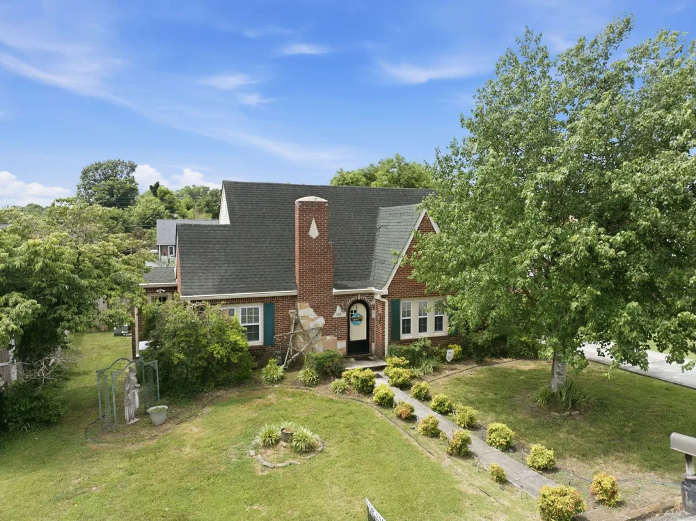 518 Jefferson Ave E Carthage, TN 37030