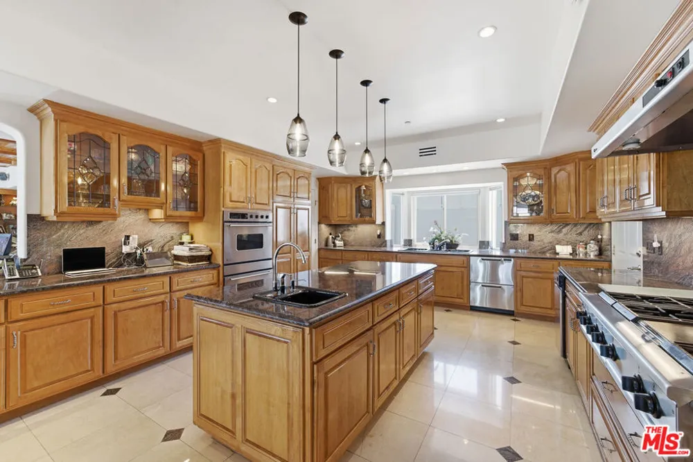 12570 Bull Canyon Road Granada Hills, CA 91344