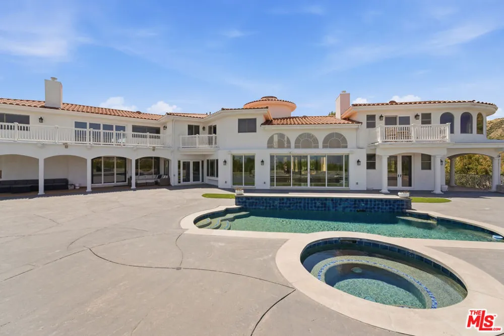 12570 Bull Canyon Road Granada Hills, CA 91344