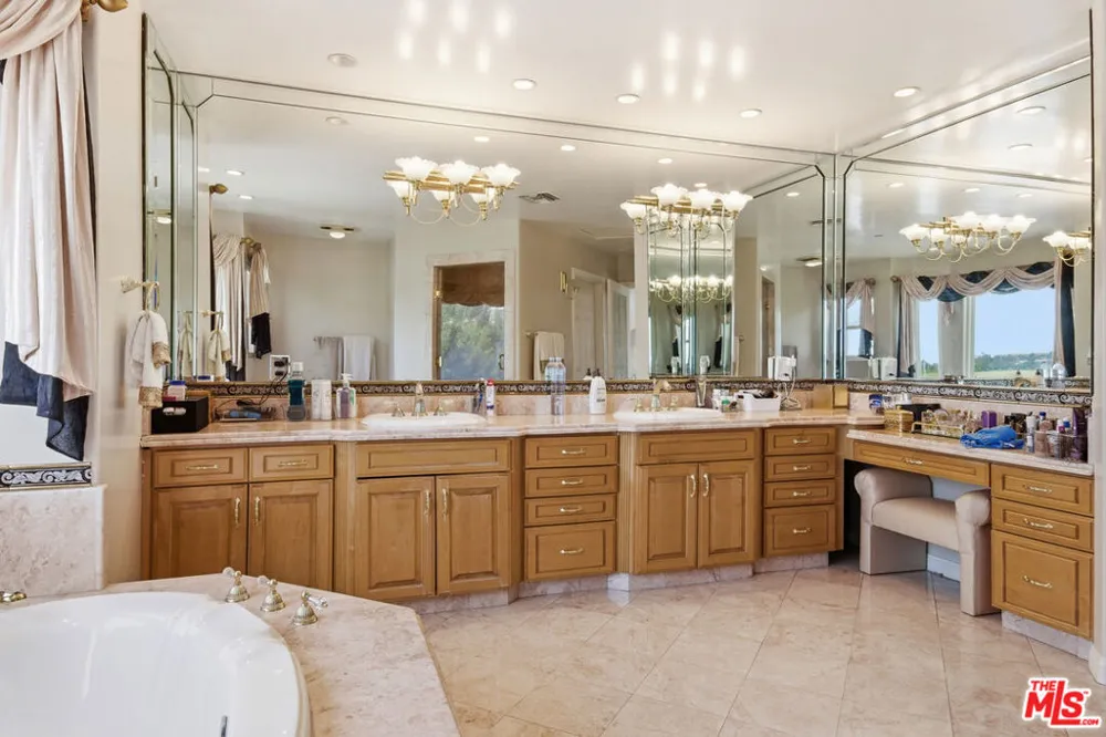 12570 Bull Canyon Road Granada Hills, CA 91344