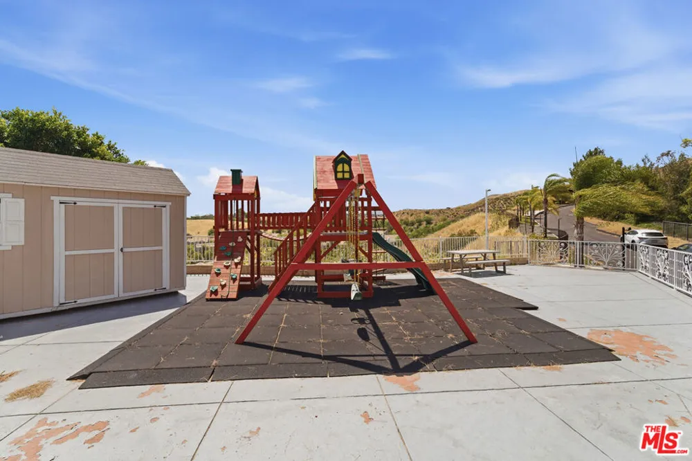 12570 Bull Canyon Road Granada Hills, CA 91344