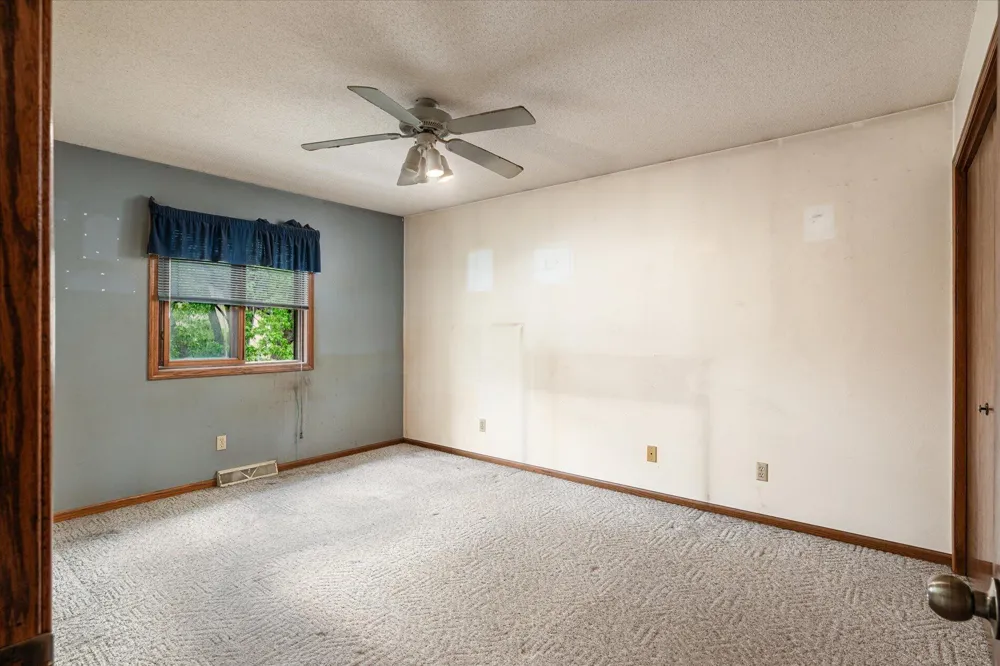 1206 Willow Street La Crescent, MN 55947