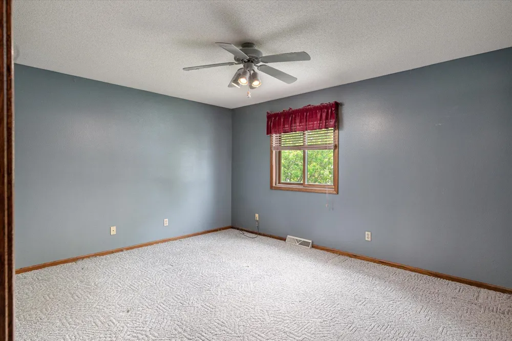 1206 Willow Street La Crescent, MN 55947