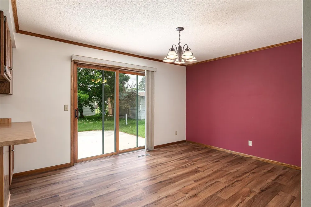 1206 Willow Street La Crescent, MN 55947