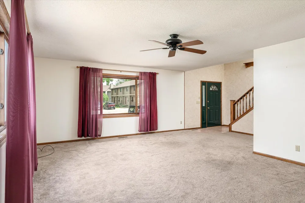 1206 Willow Street La Crescent, MN 55947