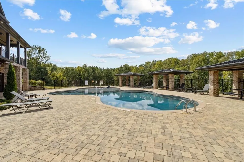319 Water Oak Trail Hoschton, GA 30548