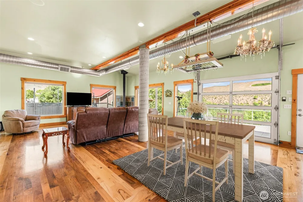 1307 Jefferson Avenue Bridgeport, WA 98813