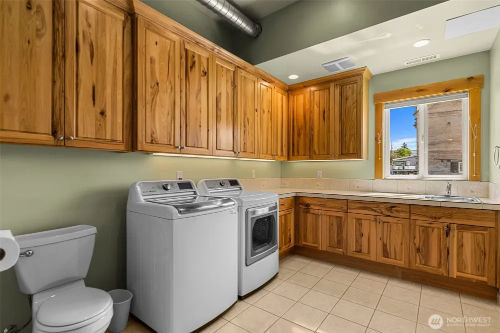 1307 Jefferson Avenue Bridgeport, WA 98813