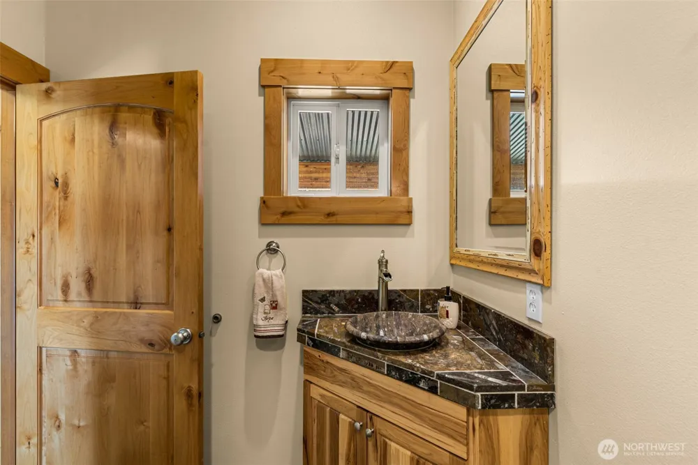 1307 Jefferson Avenue Bridgeport, WA 98813