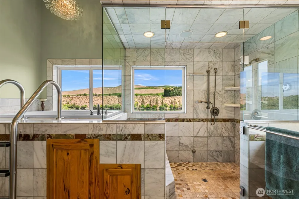 1307 Jefferson Avenue Bridgeport, WA 98813