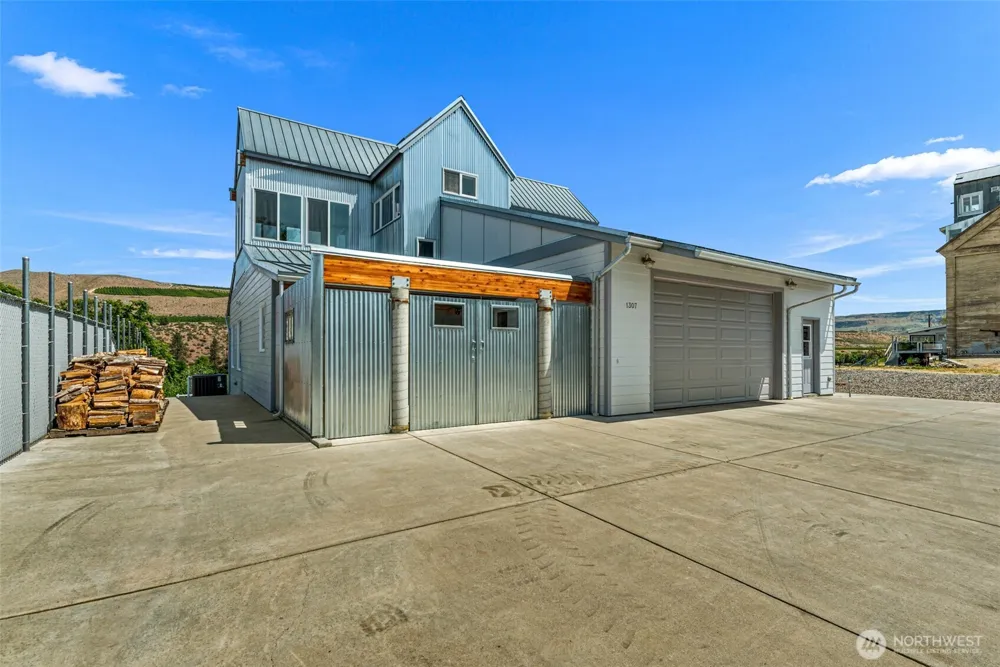 1307 Jefferson Avenue Bridgeport, WA 98813