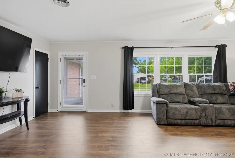 228 S Bell Vinita, OK 74301