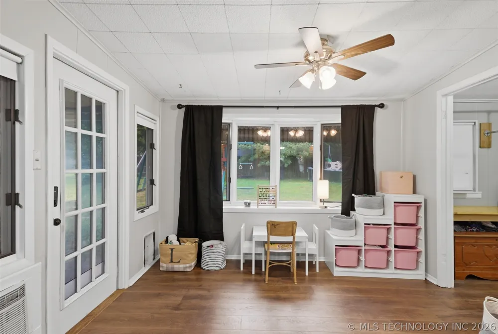 228 S Bell Vinita, OK 74301