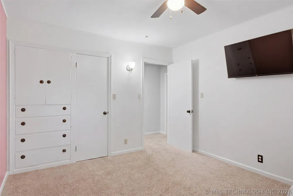 228 S Bell Vinita, OK 74301