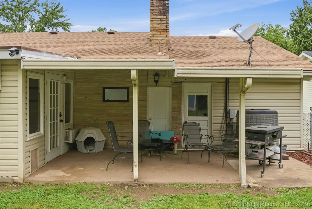 228 S Bell Vinita, OK 74301