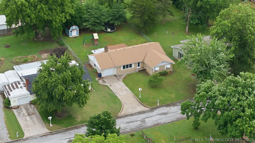 228 S Bell Vinita, OK 74301