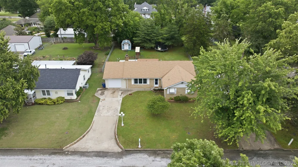 228 S Bell Vinita, OK 74301