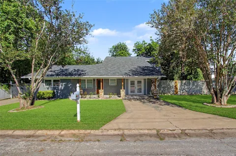 241 S Masonic Street