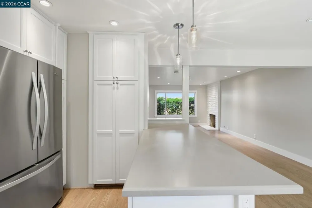30 Miramonte Dr Moraga, CA 94556