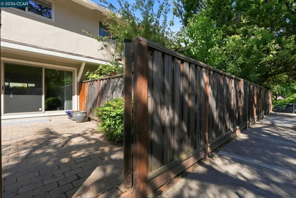 30 Miramonte Dr Moraga, CA 94556