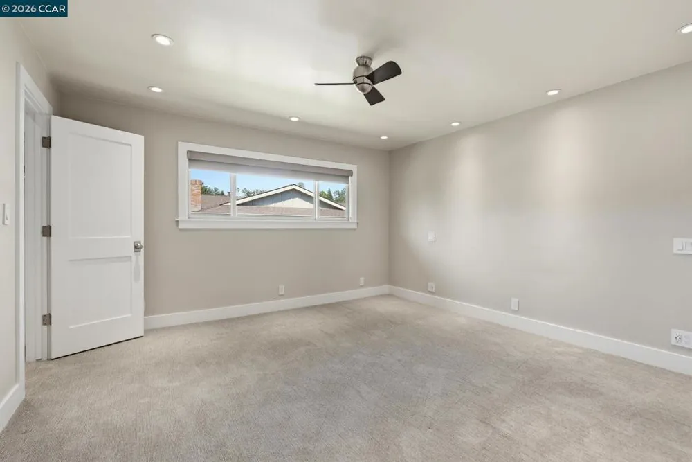30 Miramonte Dr Moraga, CA 94556