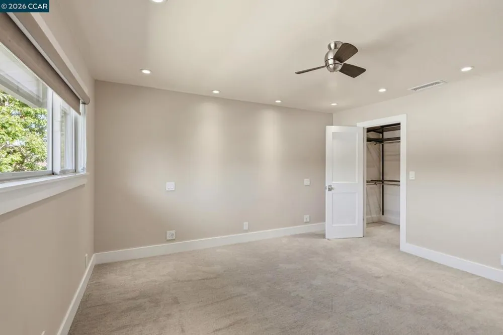 30 Miramonte Dr Moraga, CA 94556