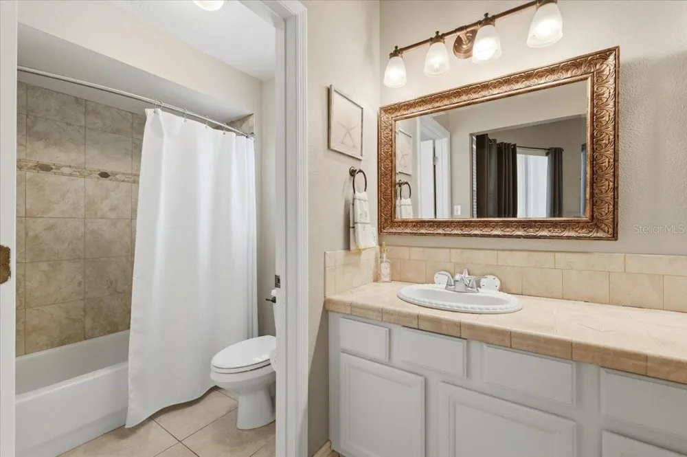 5832 SWALLOW DRIVE Lakeland, FL 33809