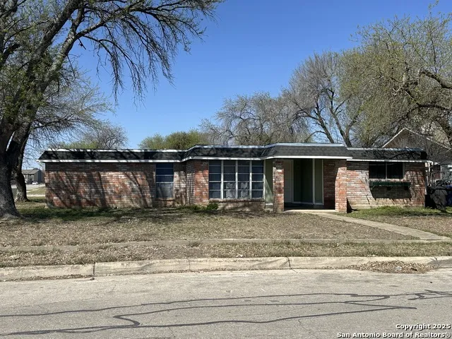5738 Harefield San Antonio, TX 78228
