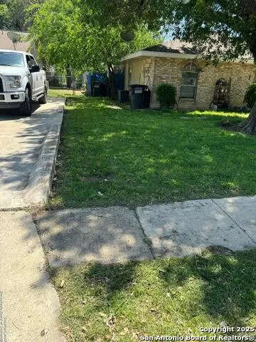 5734 Harefield San Antonio, TX 78228