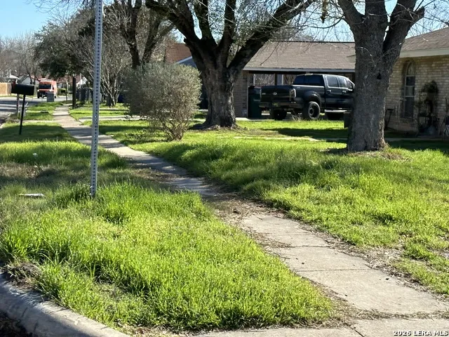 5734 Harefield San Antonio, TX 78228