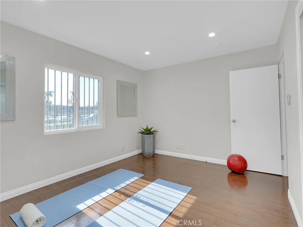 417 W Emerson Monterey Park, CA 91754