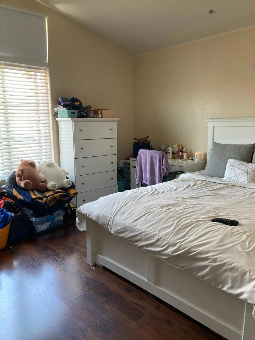 12784 Rogge Village Loop Salinas, CA 93906