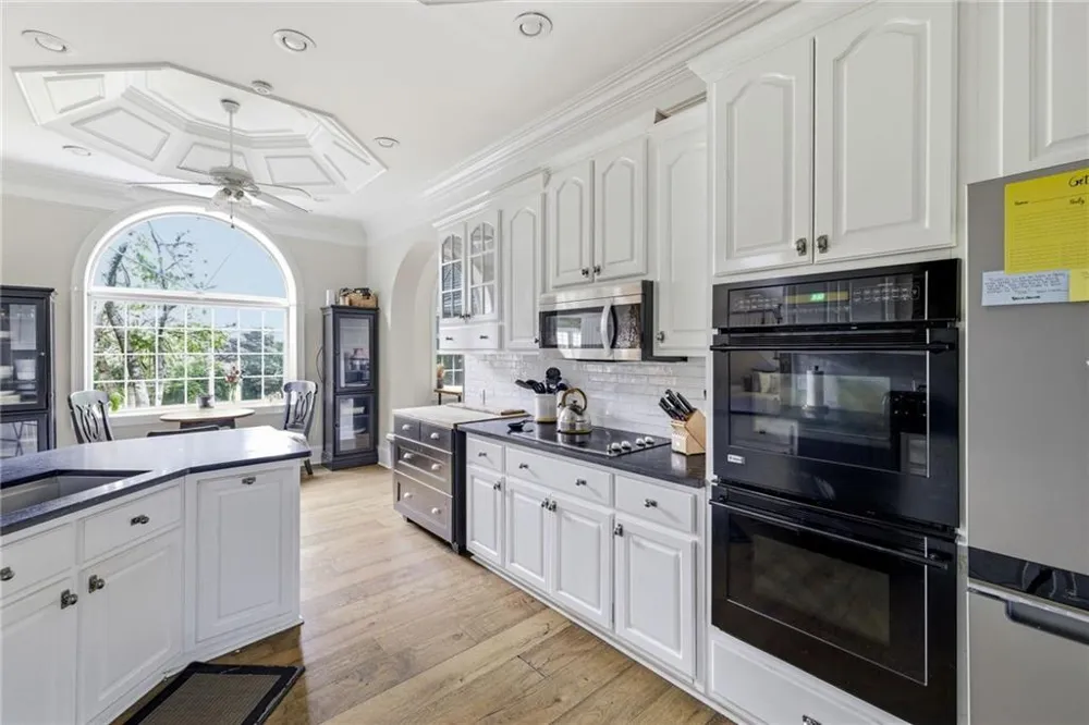 4337 Mountain View Road Oakwood, GA 30566