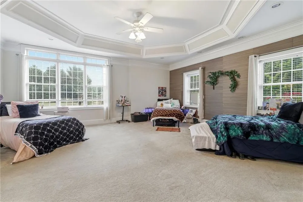 4337 Mountain View Road Oakwood, GA 30566
