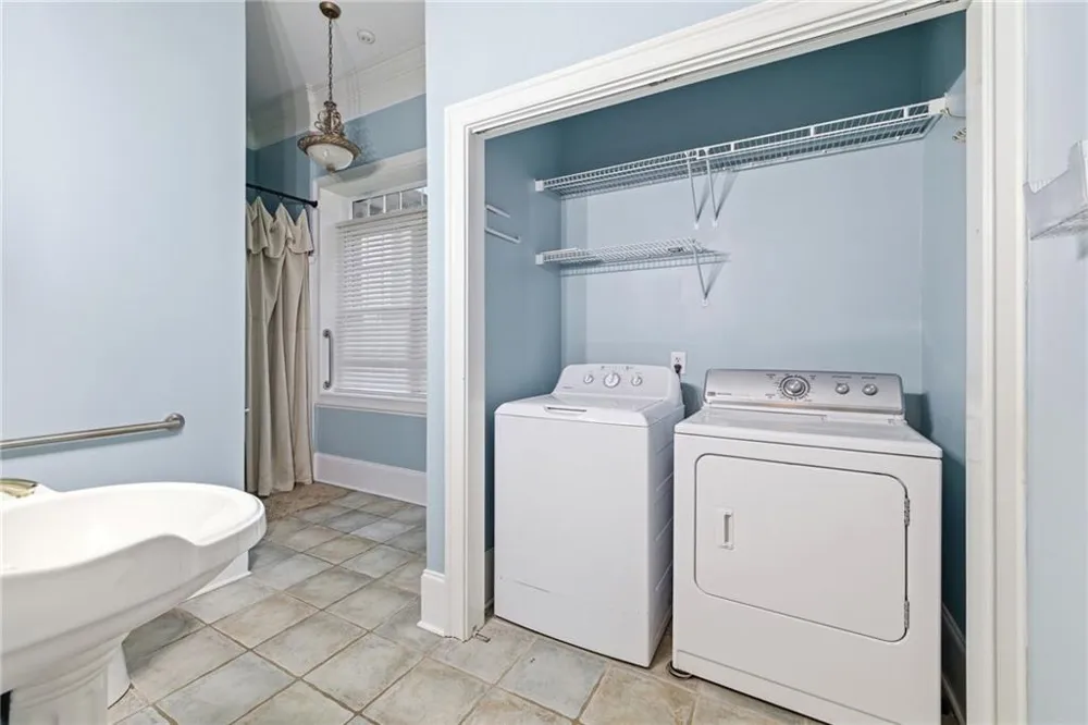 4337 Mountain View Road Oakwood, GA 30566